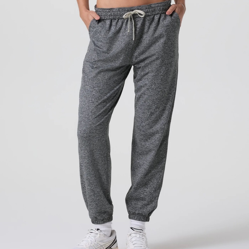 Vuori Gray Heather Elastic Waist Joggers - Picture 3 of 9